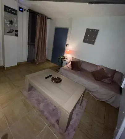 Cosy A 5mn De La Gare De Denain.